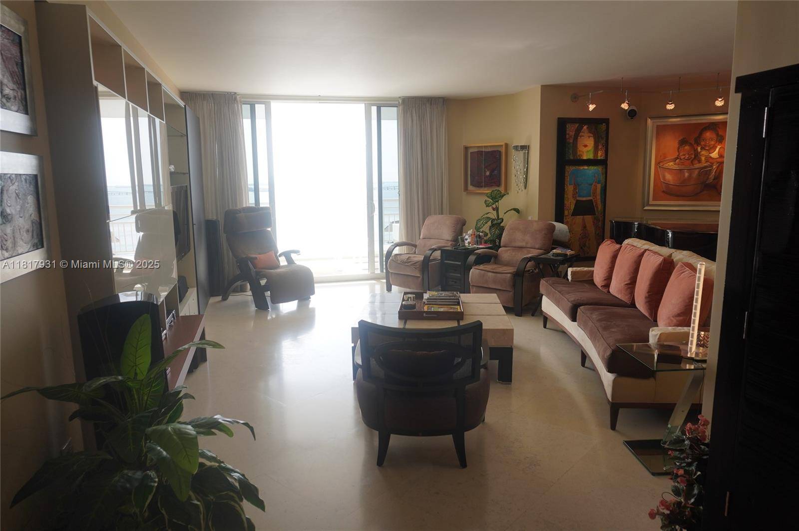 Miami, FL 33131,808 Brickell Key Dr #1508