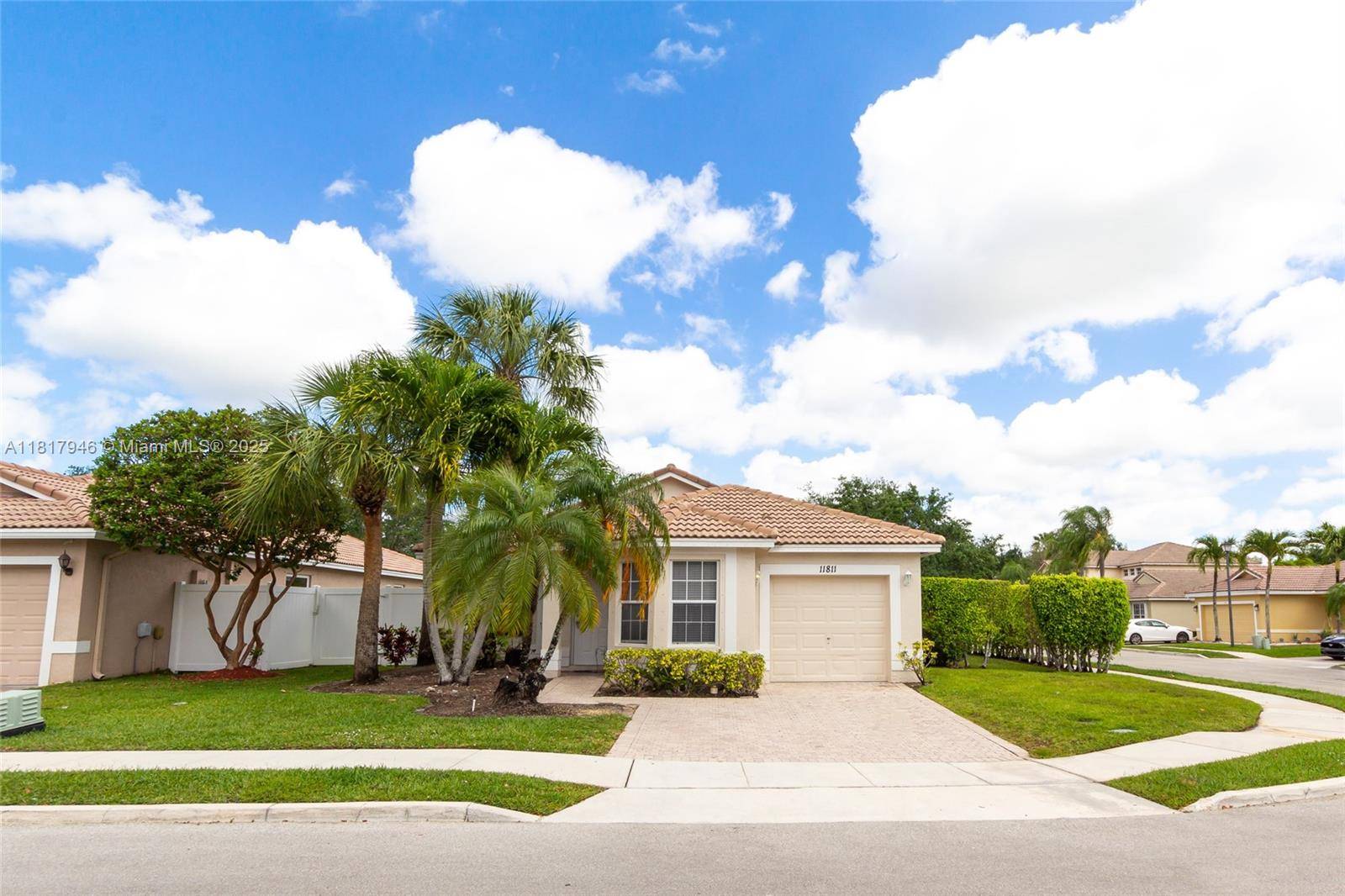 Pembroke Pines, FL 33025,11811 SW 8th St