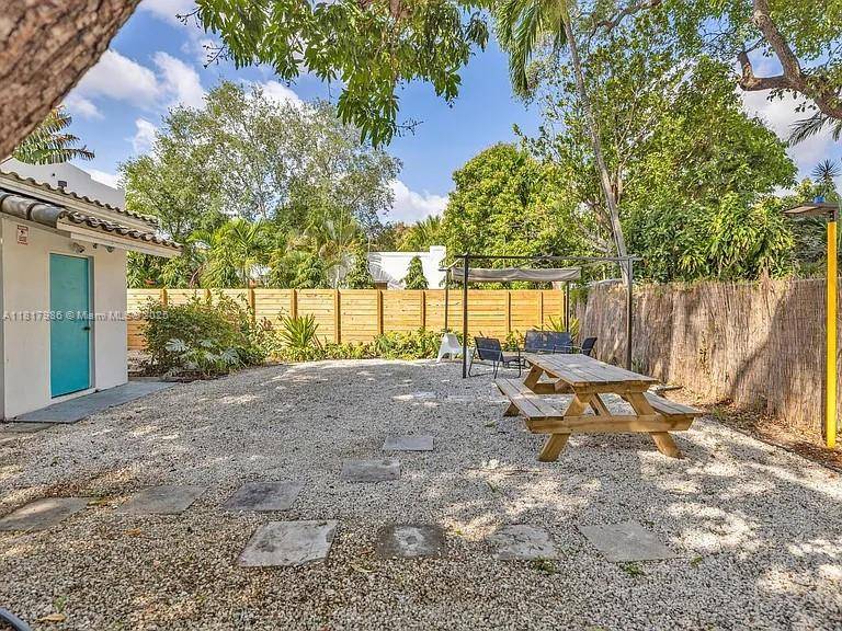 Miami, FL 33138,545-547 NE 64th St