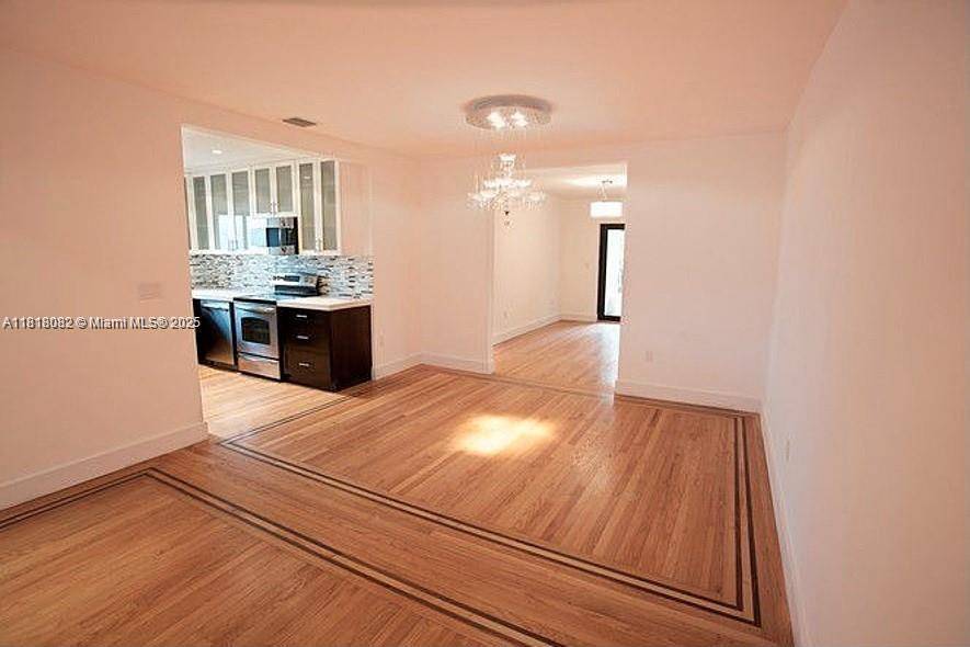Coral Gables, FL 33134,1717 Cortez #1717