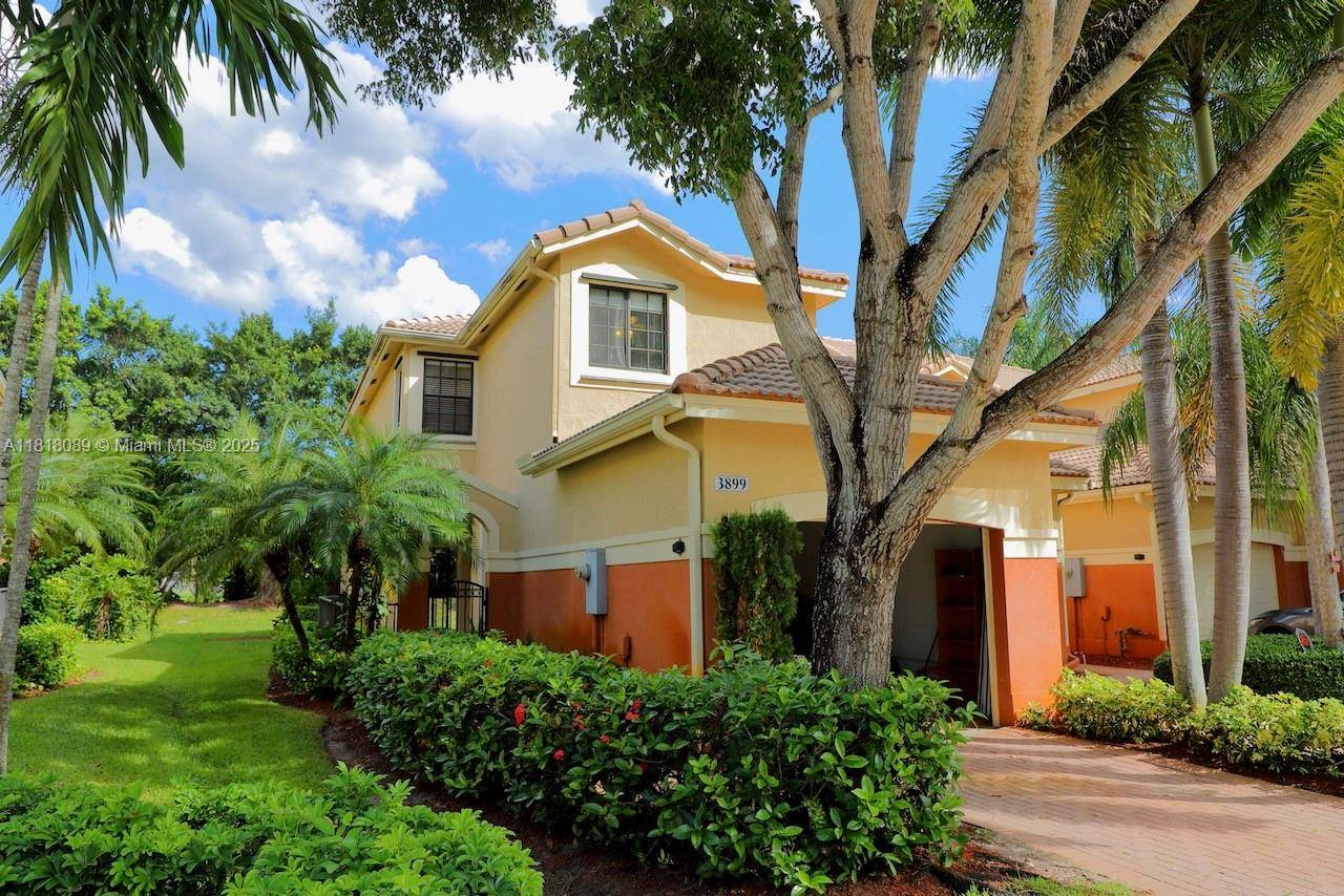 Weston, FL 33332,3899 Tree Top Dr #3899
