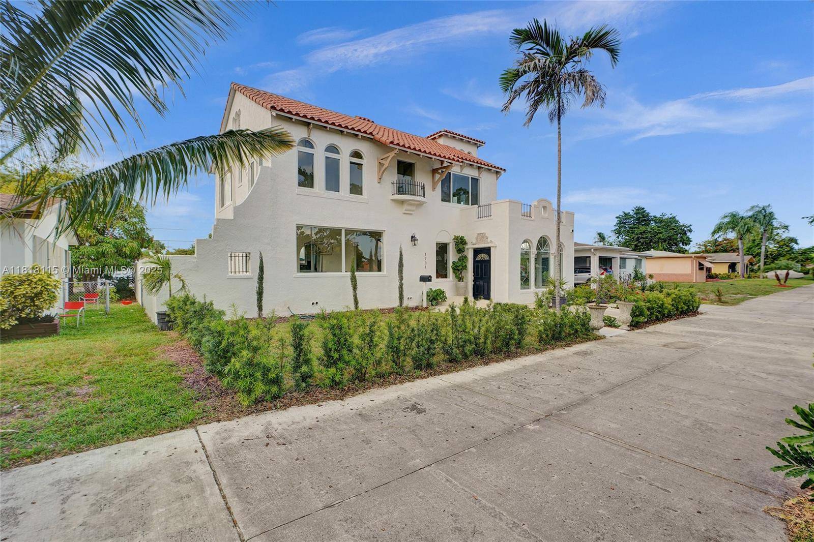 North Miami Beach, FL 33162,1731 NE 171st St