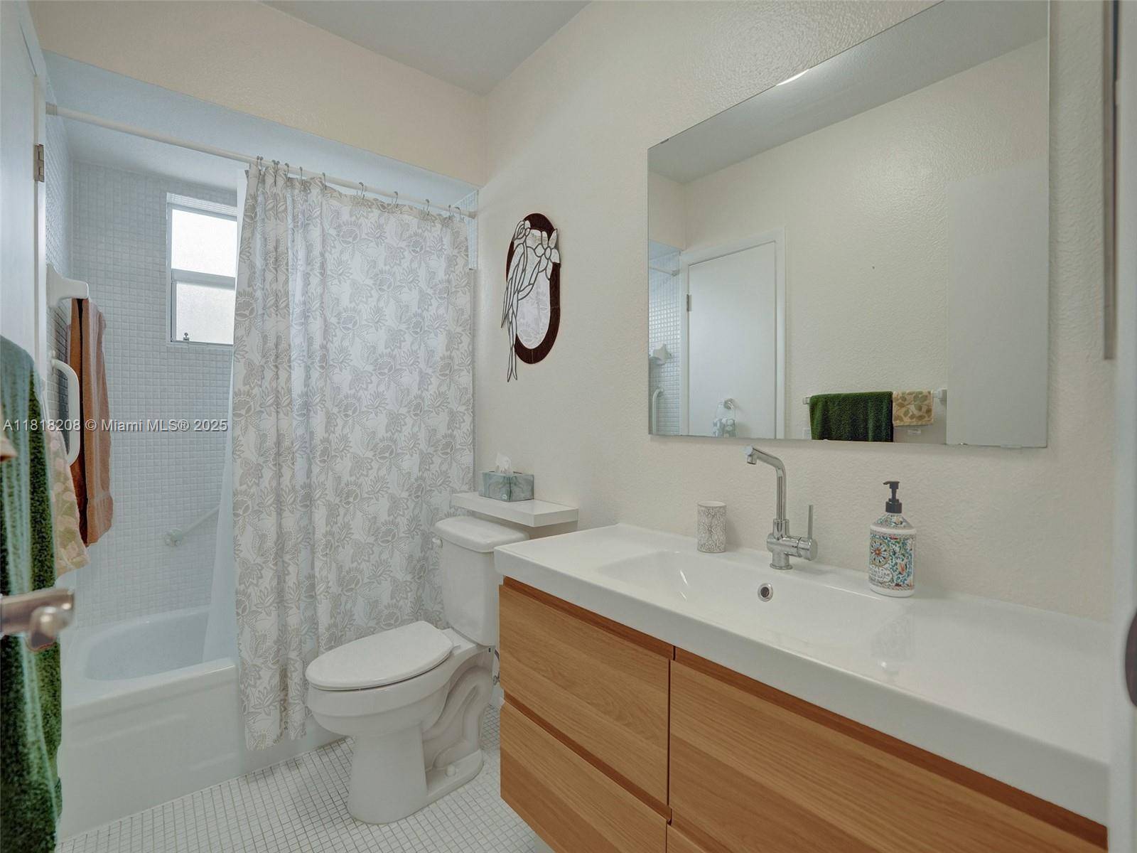 Lauderdale Lakes, FL 33319,3506 NW 49th Ave #508