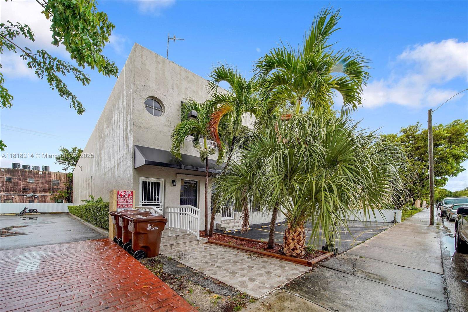 Hialeah, FL 33010,25 E 4th St