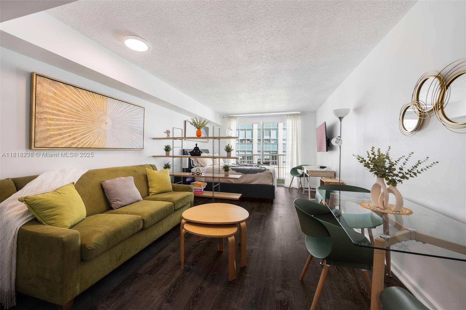 Miami, FL 33131,1200 Brickell Bay Dr #4010