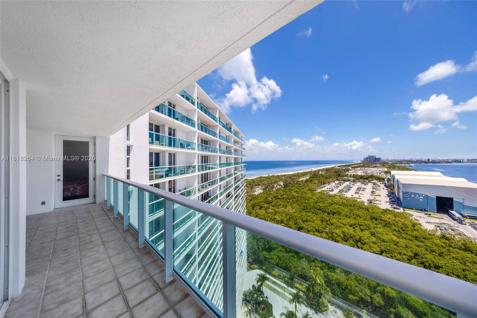 Sunny Isles Beach, FL 33160,100 Bayview Dr #1922