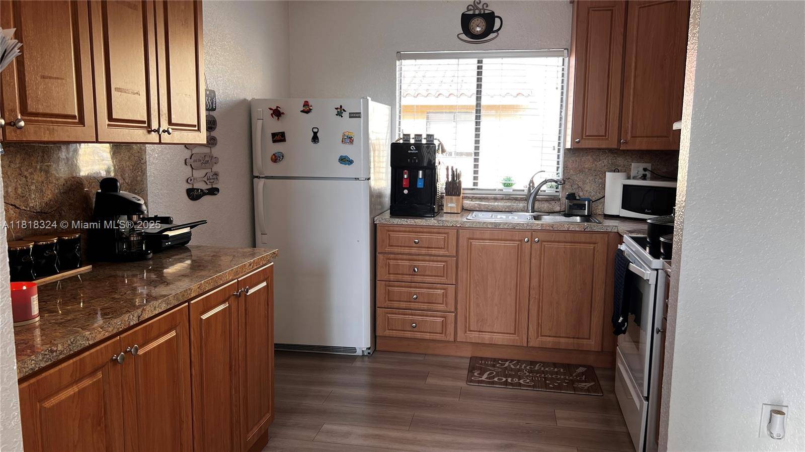 Hialeah, FL 33016,2760 W 61st Pl #202