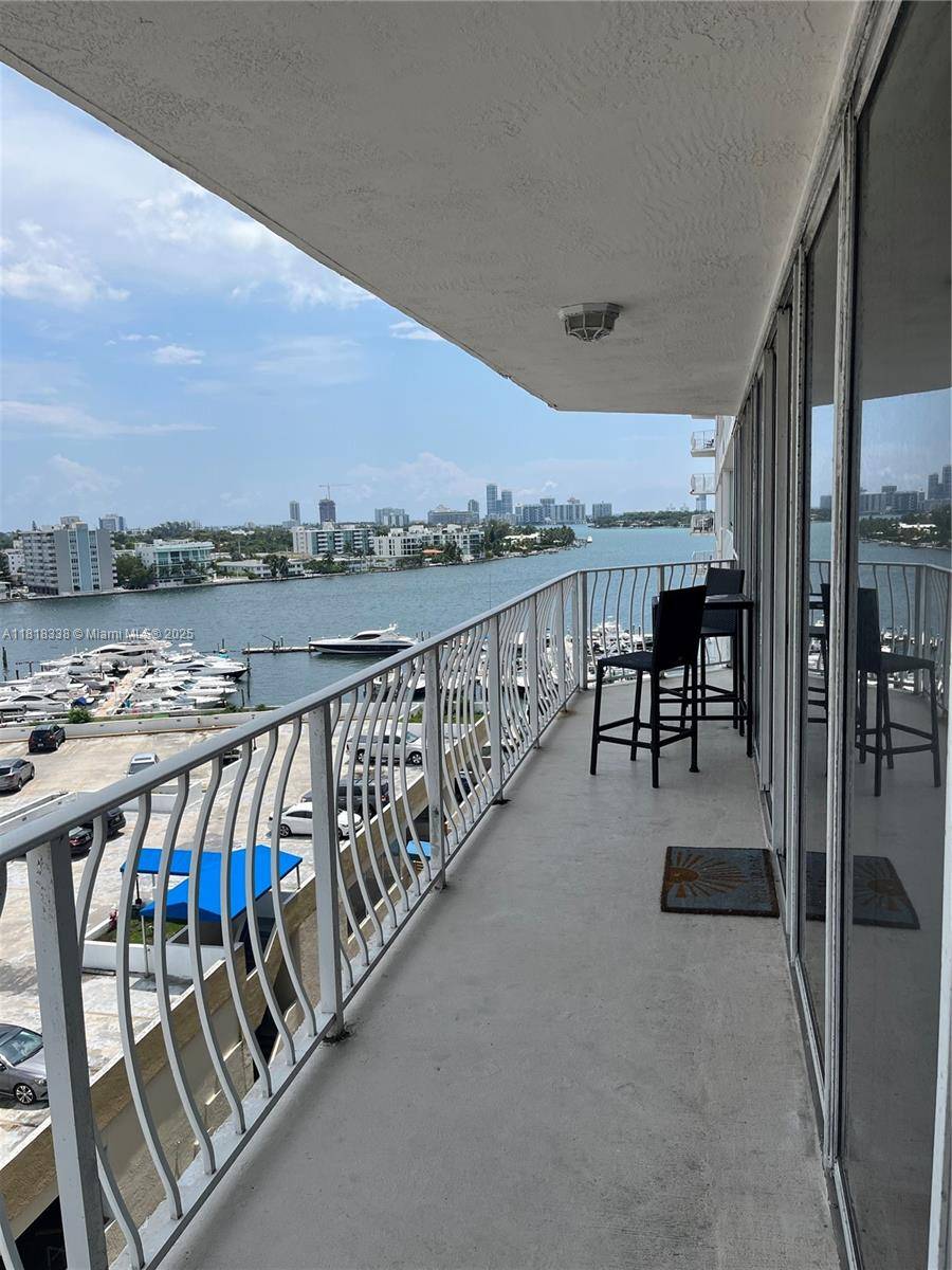 North Bay Village, FL 33141,7601 E Treasure Dr #1012