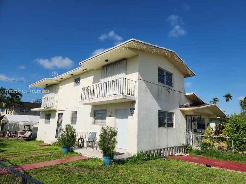 Miami, FL 33165,3200 SW 88th Pl