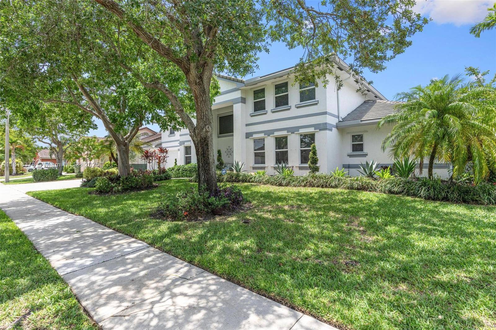 Pembroke Pines, FL 33029,19821 NW 4th St