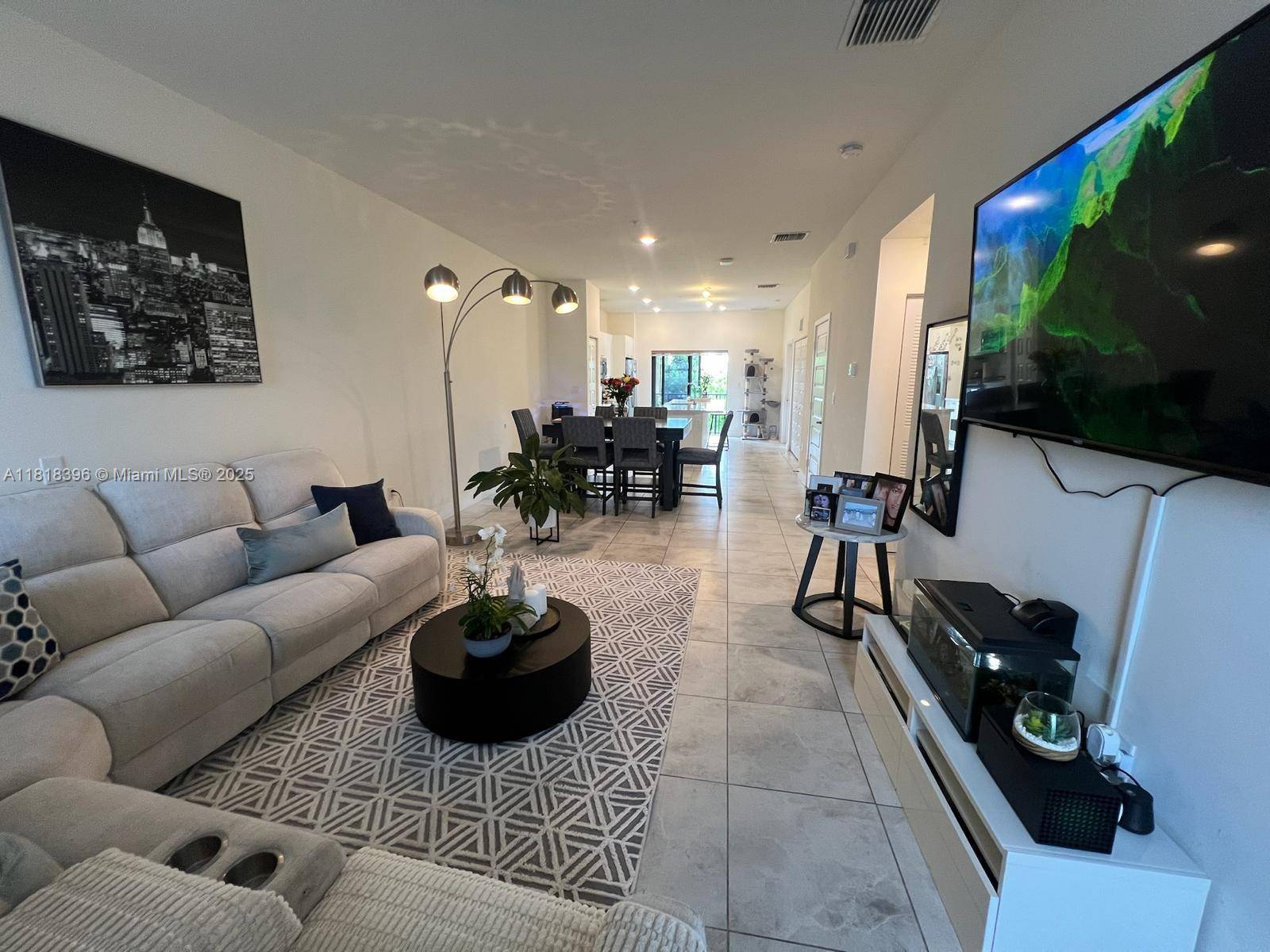 Doral, FL 33178,8195 NW 104th Ave #22