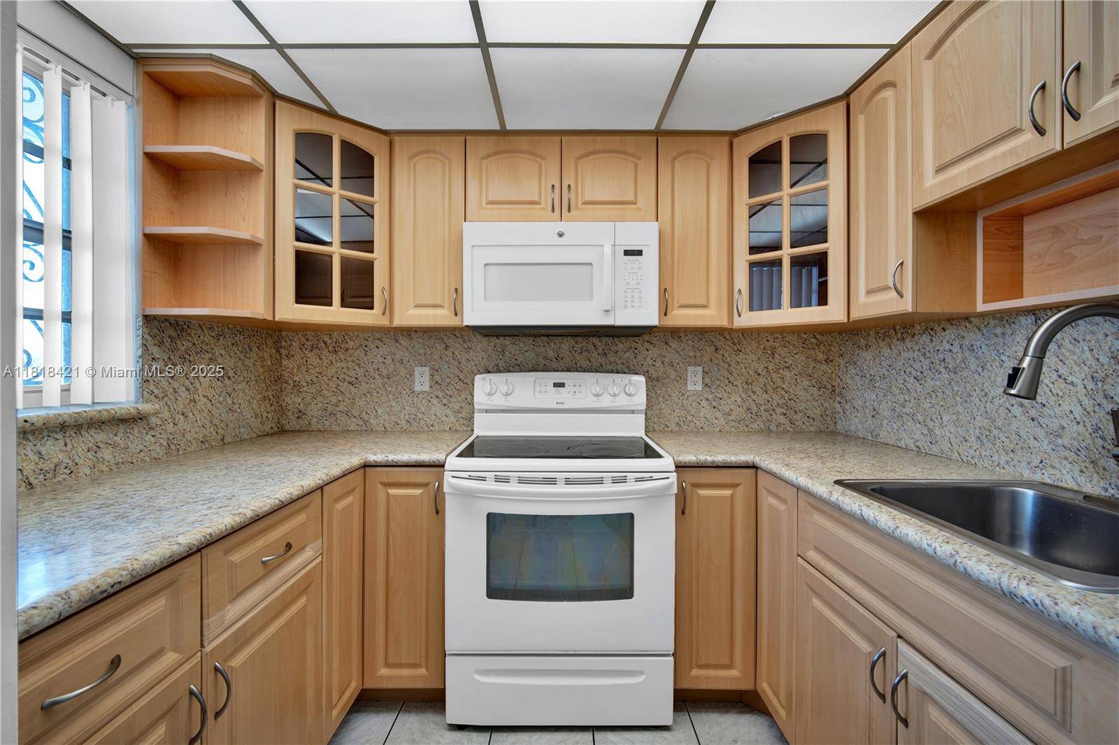 Miami, FL 33144,6825 W Flagler St #303
