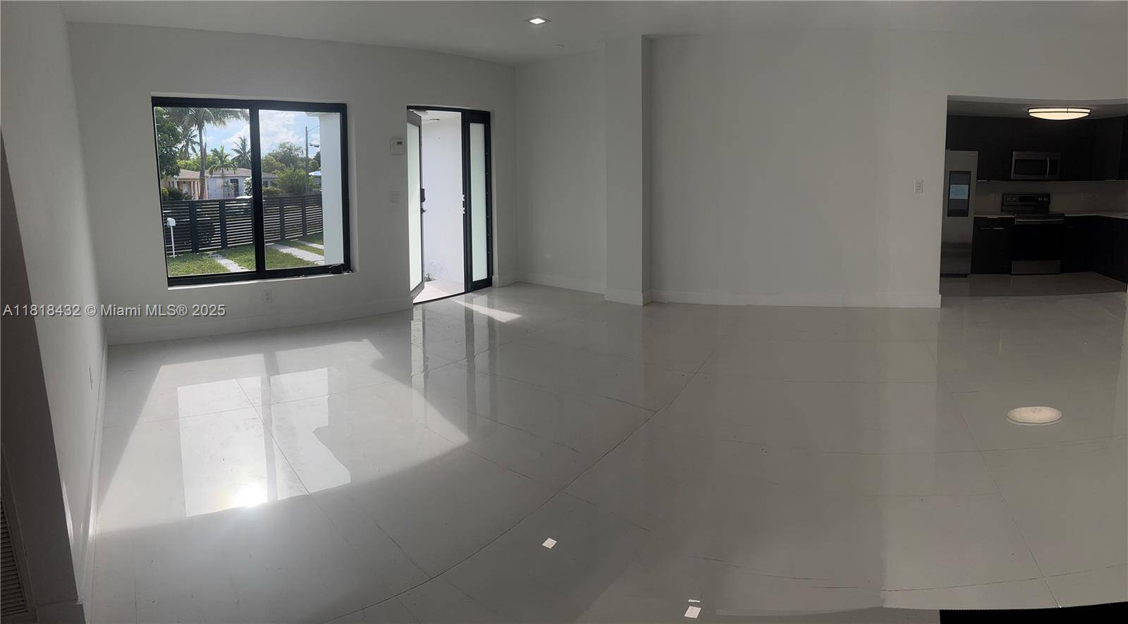 North Miami Beach, FL 33162,15725 NE 11th Ct