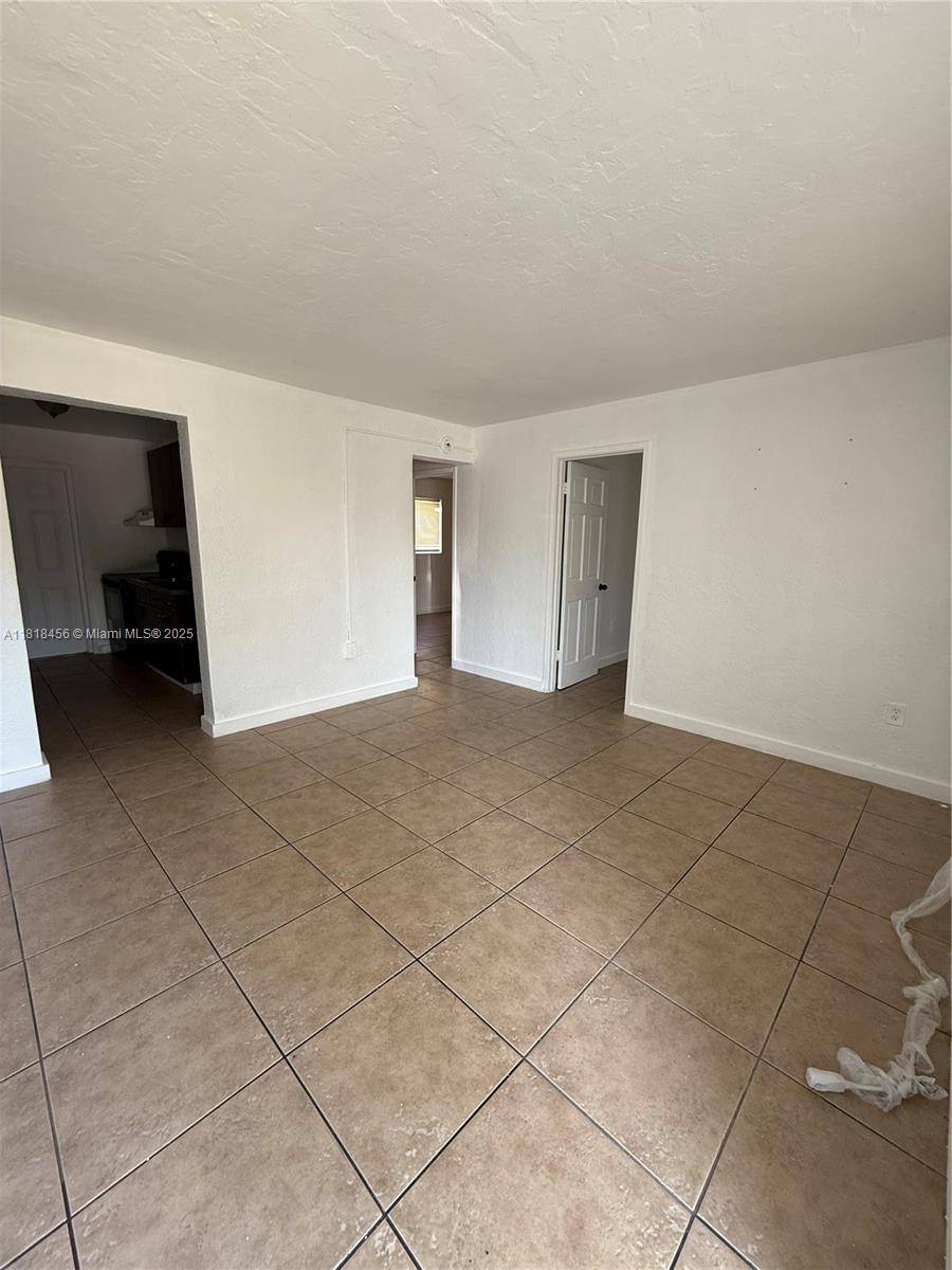 Miami, FL 33142,1306 NW 61st St #5
