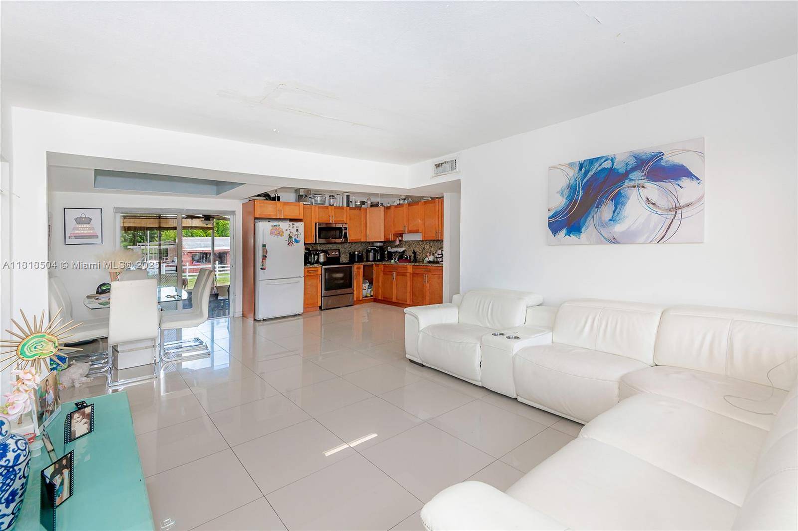 Miami, FL 33175,12445 SW 46th St