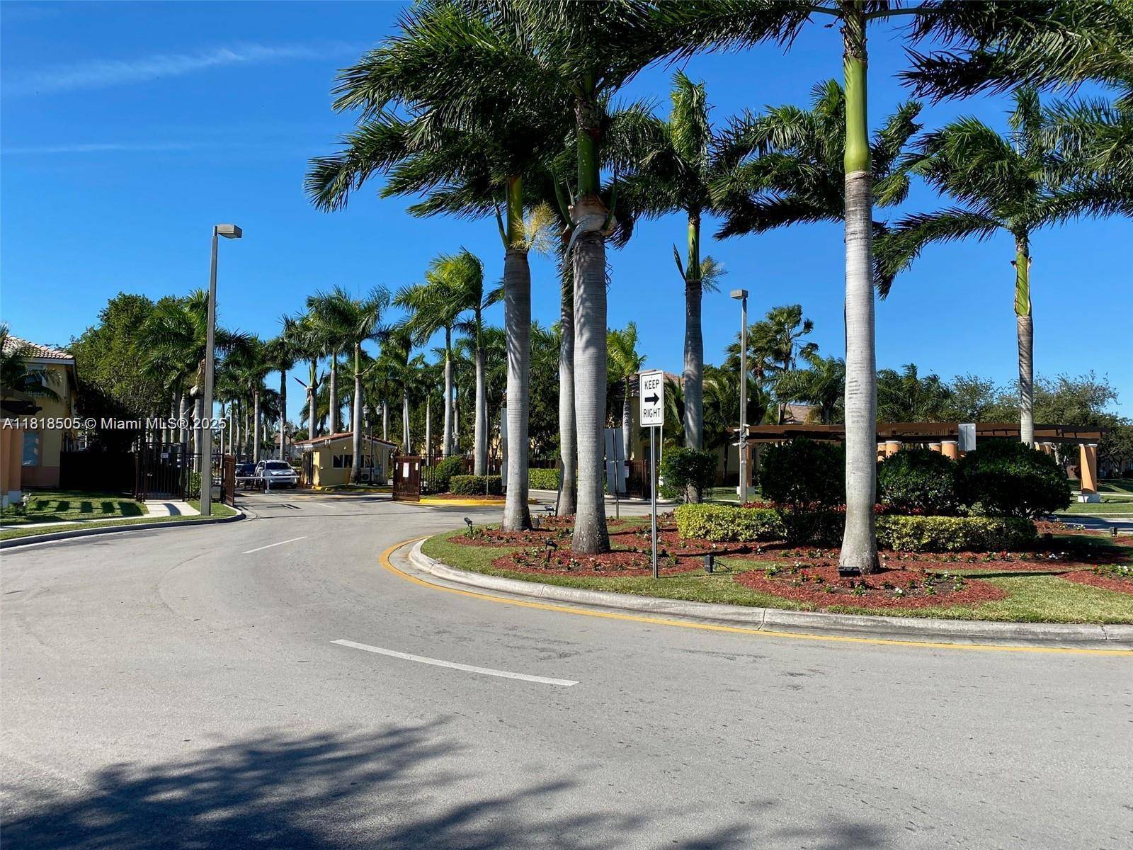 Homestead, FL 33035,1536 SE 25th #202