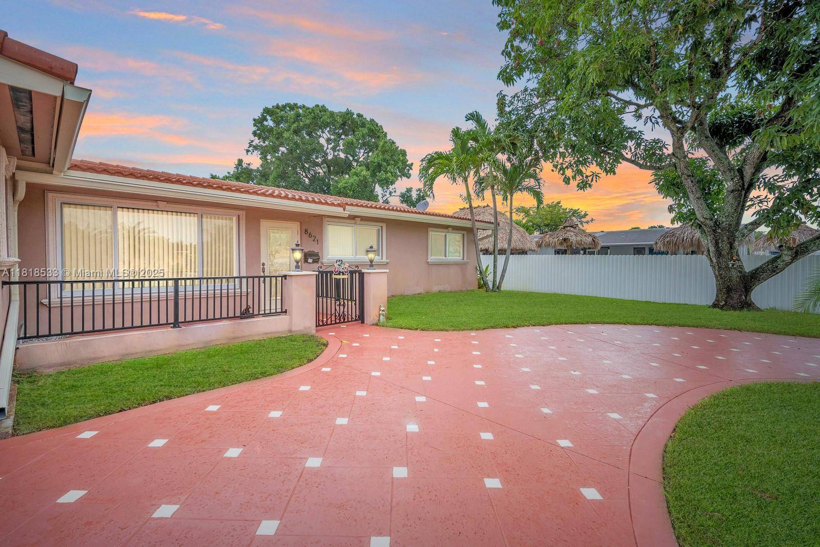 Pembroke Pines, FL 33024,8621 NW 17th Ct