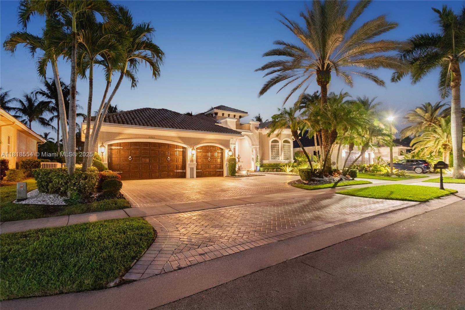 Plantation, FL 33324,10985 Canary Island Ct