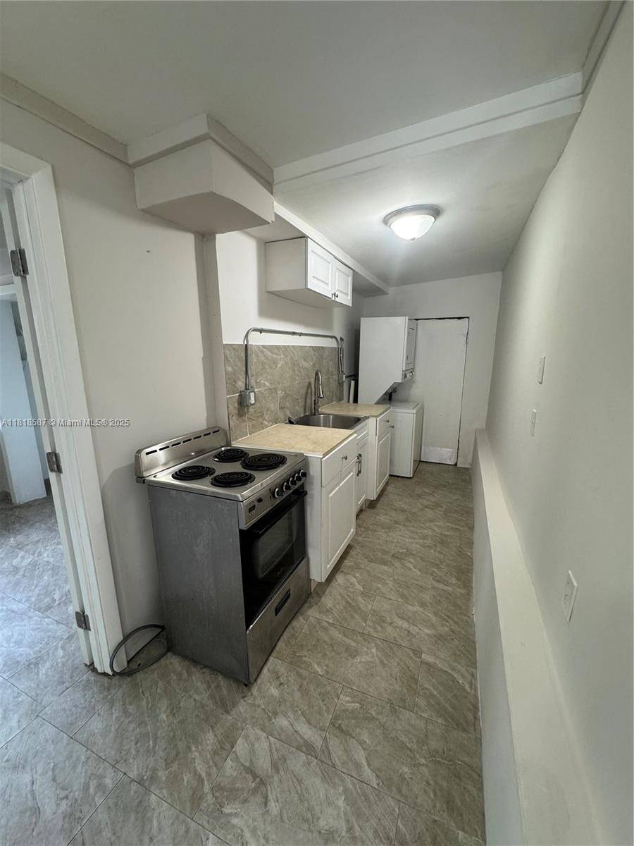 North Miami Beach, FL 33181,2075 NE 135th Ter #0