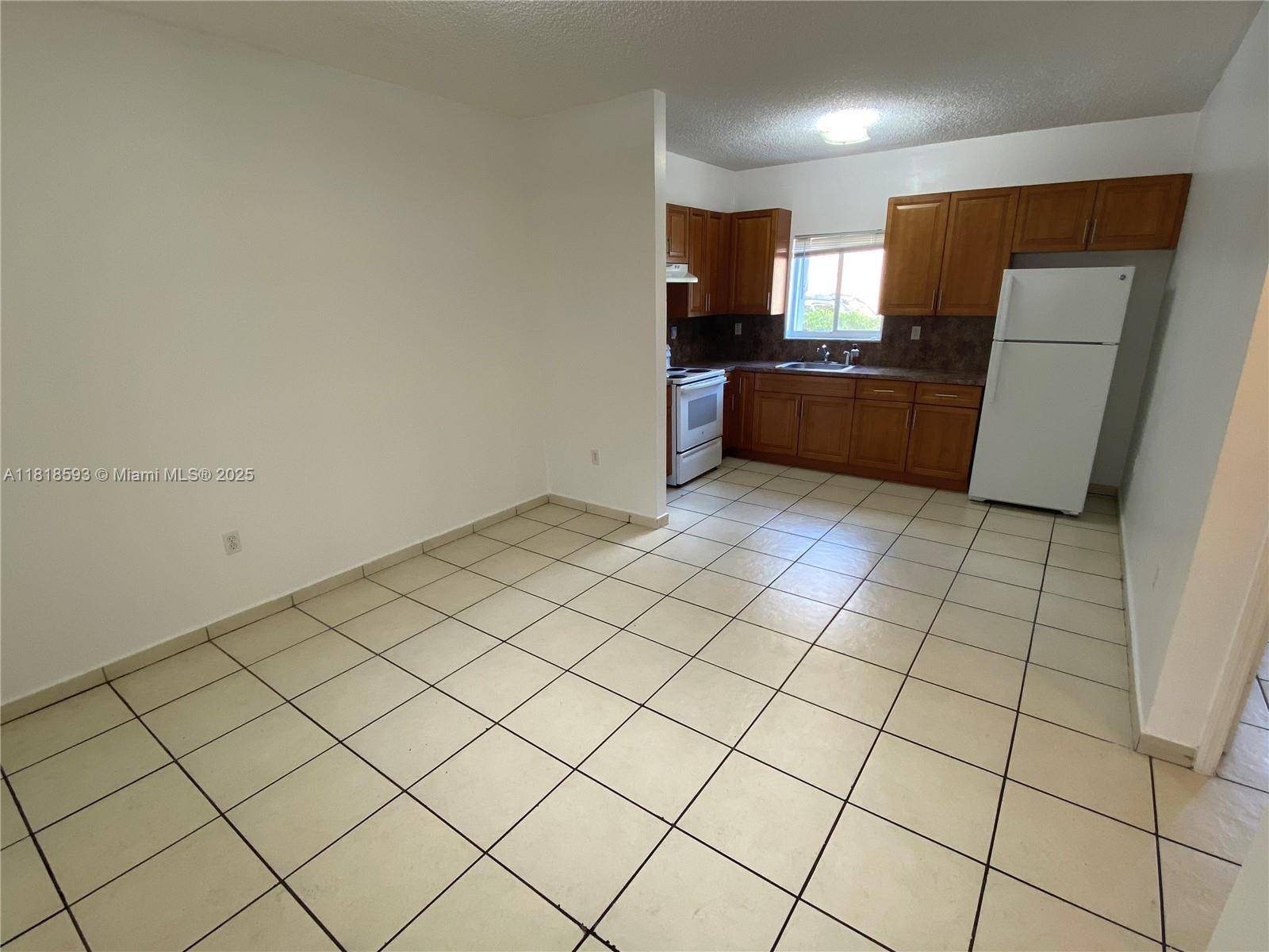 Miami, FL 33130,452 SW 10th St #2