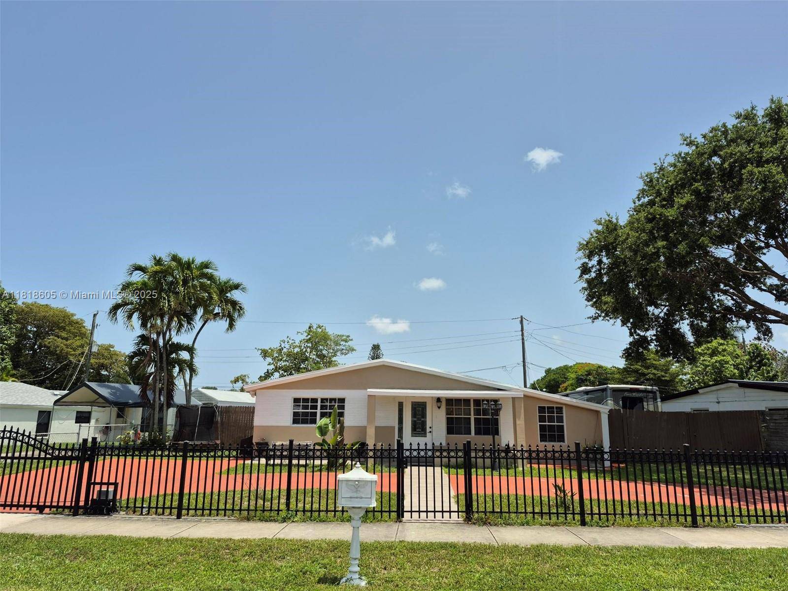 Hollywood, FL 33021,5930 N Farragut Dr