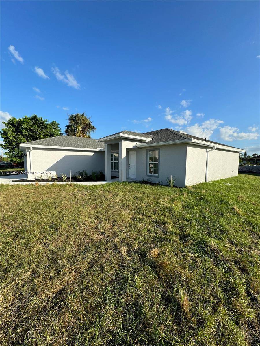 Lehigh Acres, FL 33976,3503 38TH ST SW #n/a