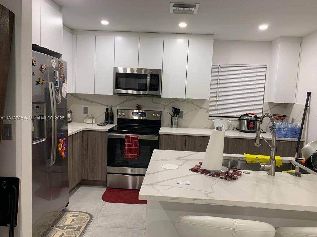 Miami, FL 33150,9703 NW 5th Ave #9703