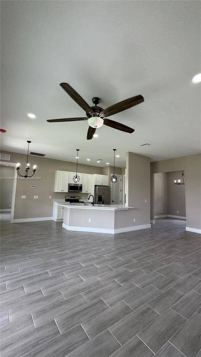 La Belle, FL 33935,1115 Leader Street