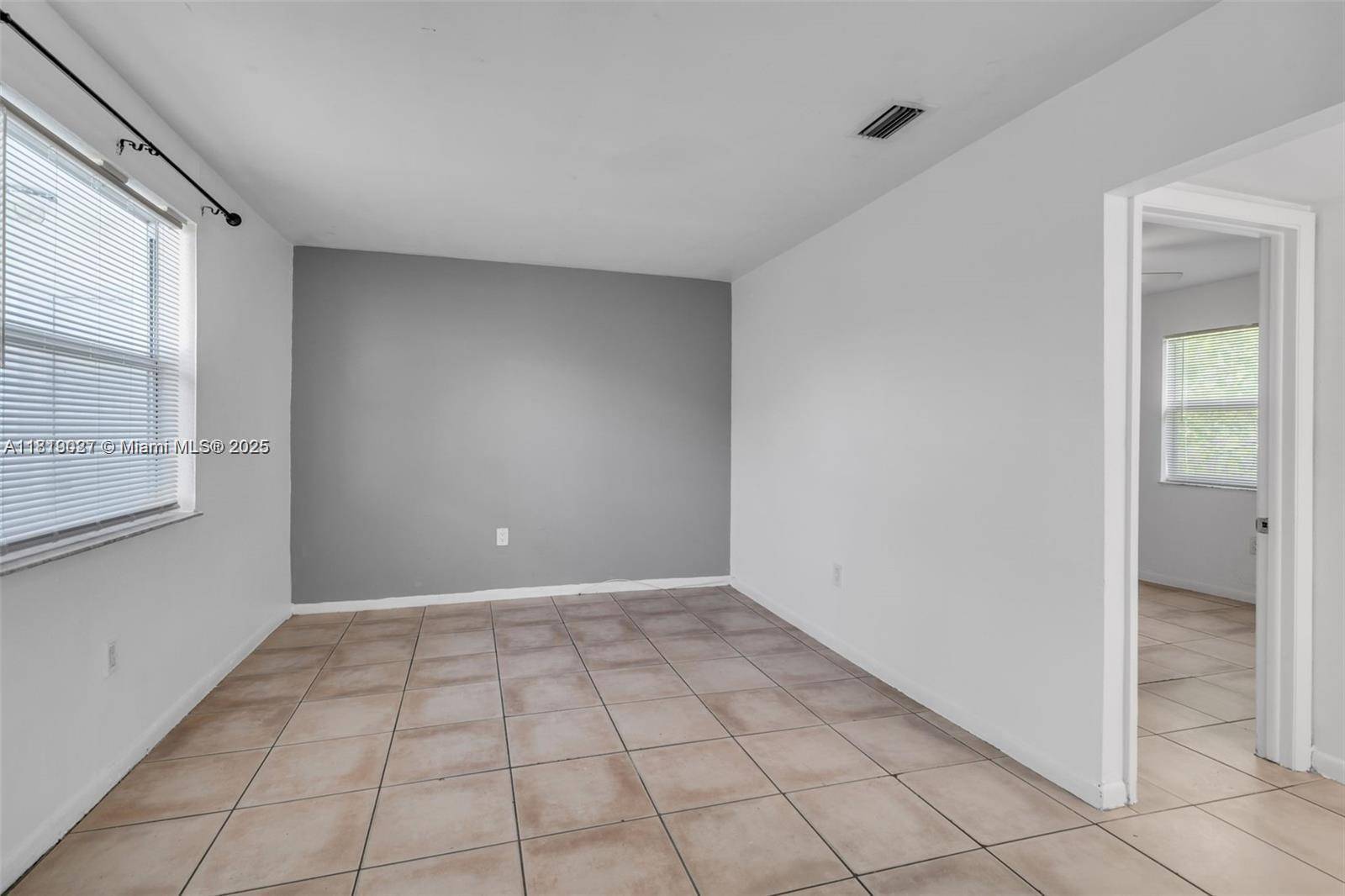 Miami, FL 33138,8315 NE Miami Ct #5