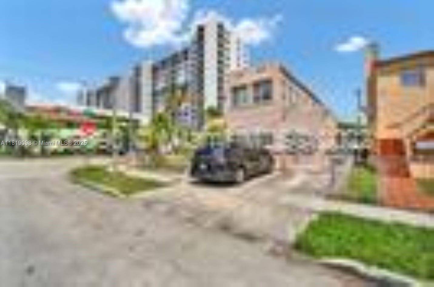 Miami, FL 33135,829 SW 19th Ave