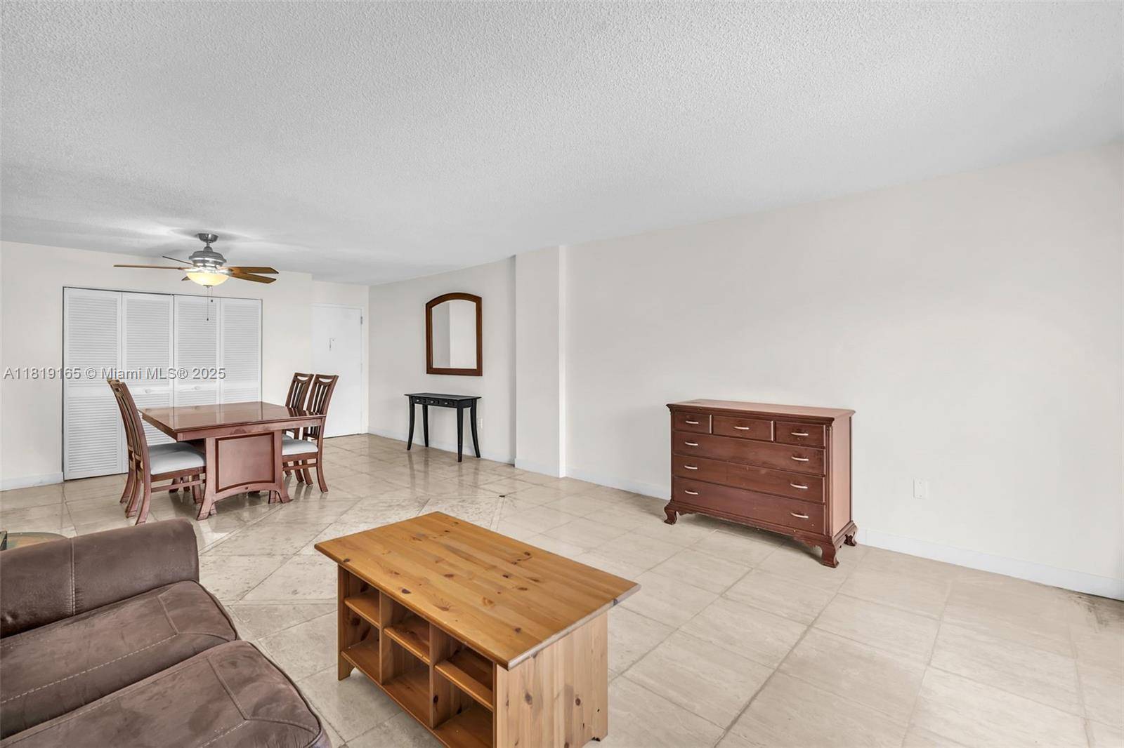 Sunny Isles Beach, FL 33160,17800 Atlantic Blvd #303