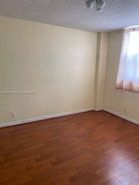 Sunny Isles Beach, FL 33160,290 174th St #304