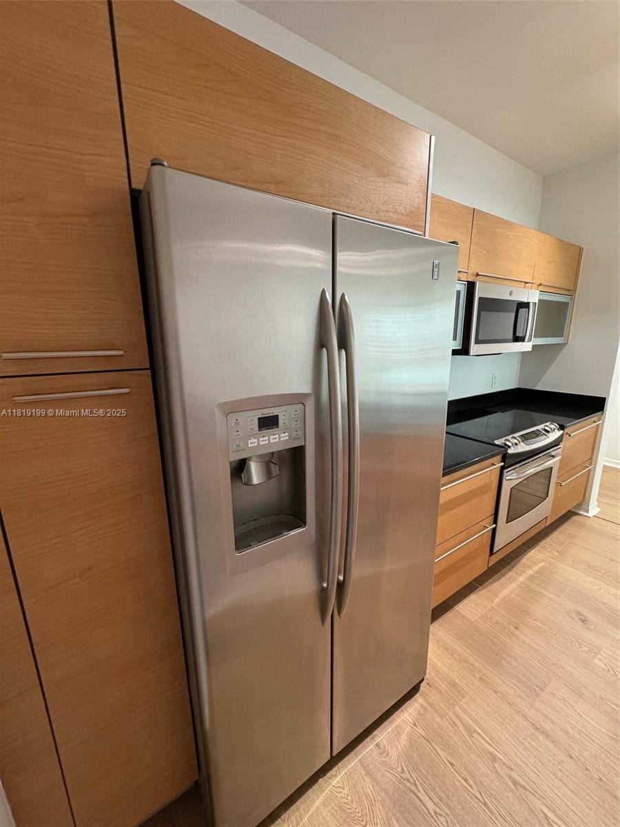 Miami, FL 33131,951 Brickell Ave #500