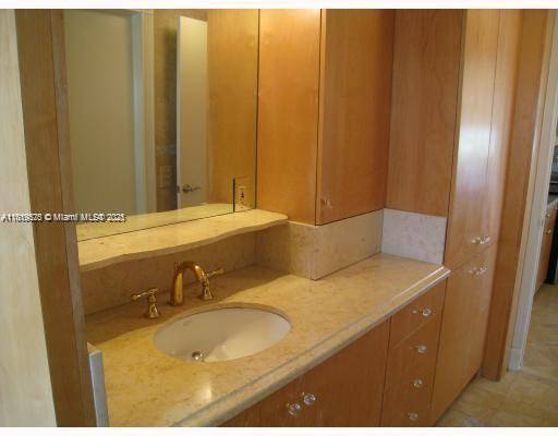 North Bay Village, FL 33141,7904 West Dr #401