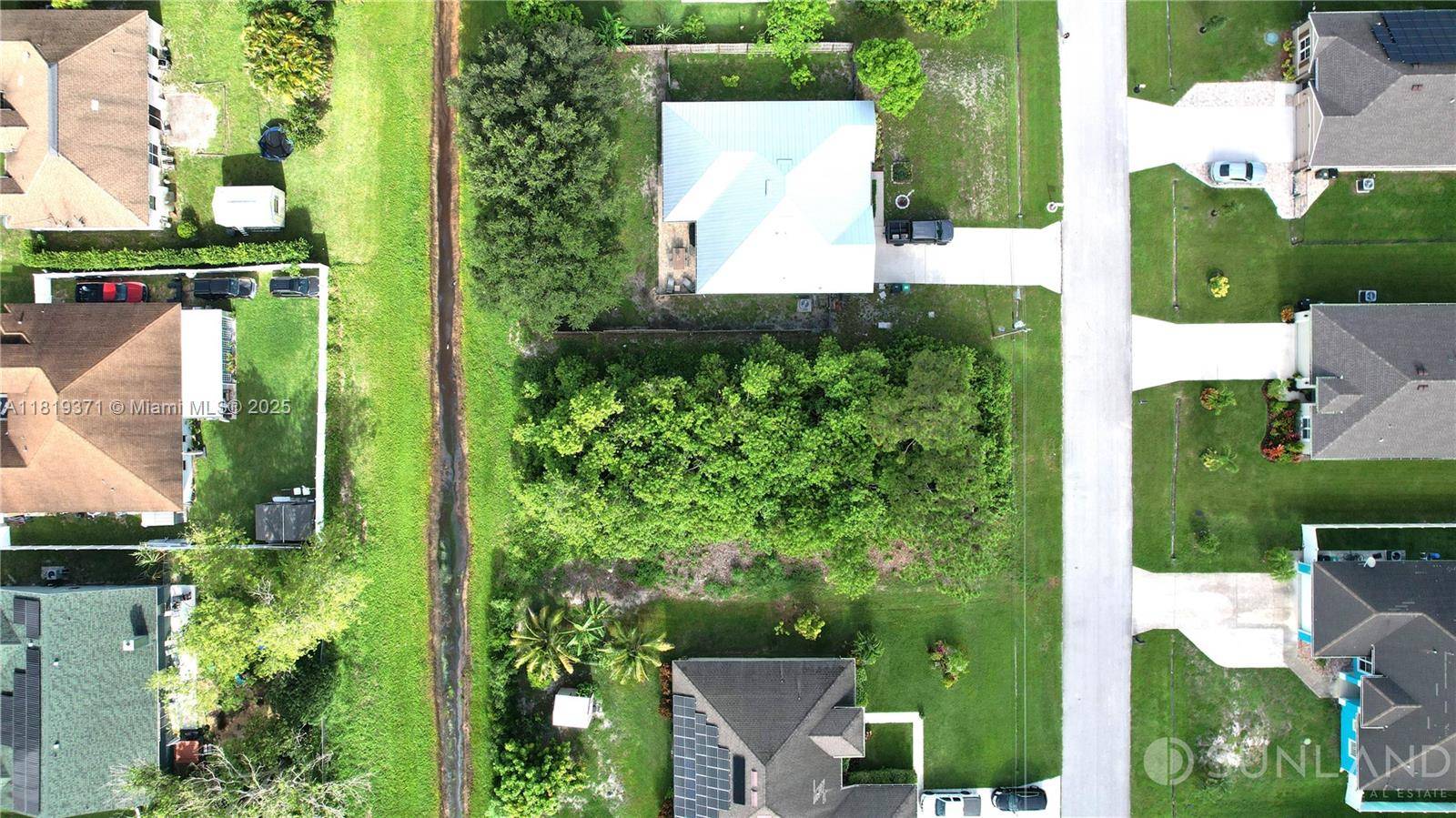FL 34953,1574 Hackensack Ave