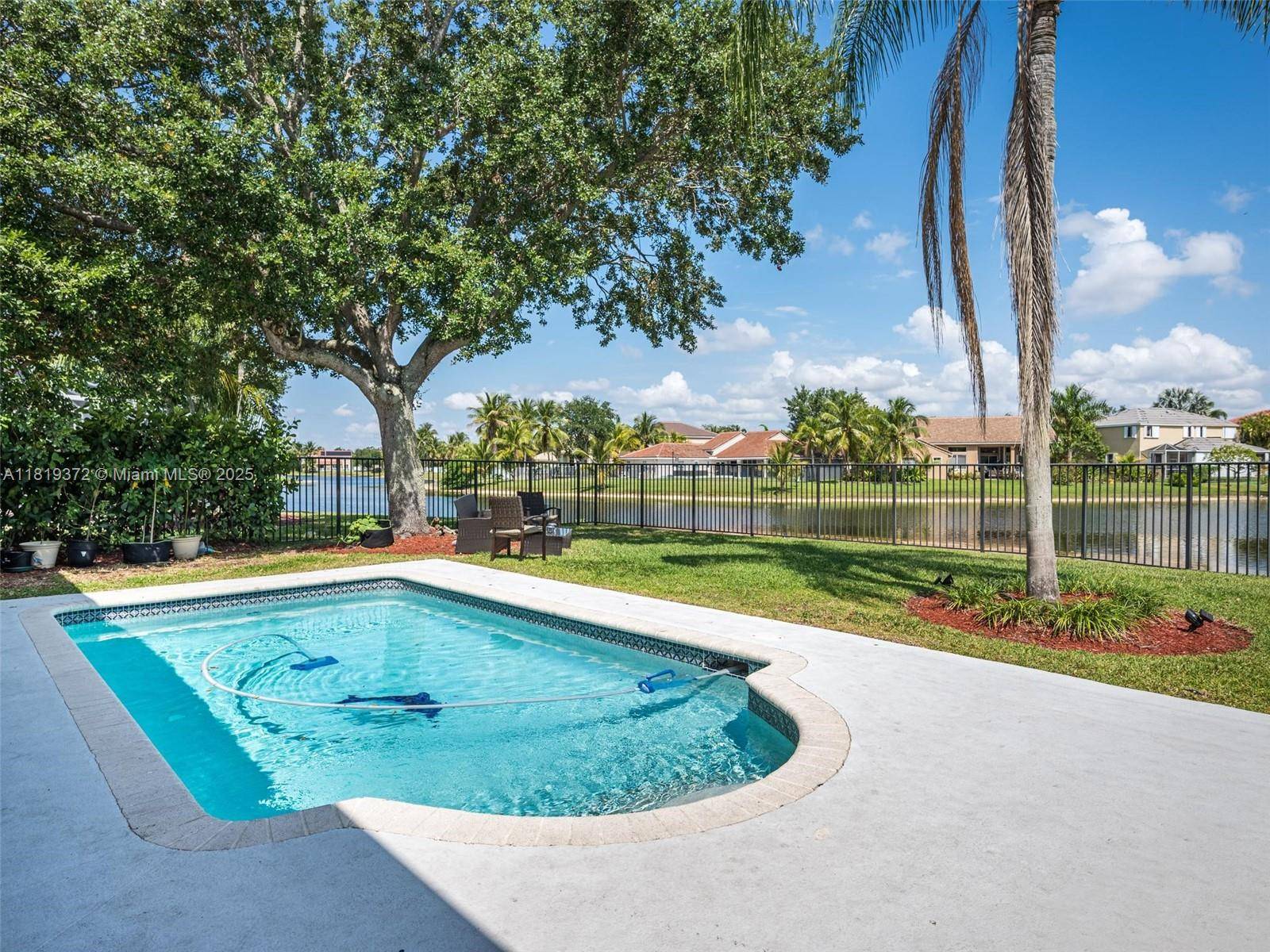 Weston, FL 33326,643 Lake Blvd