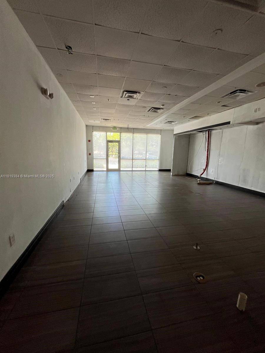 Tamarac, FL 33351,10101-10251 W Commercial Blvd #10161