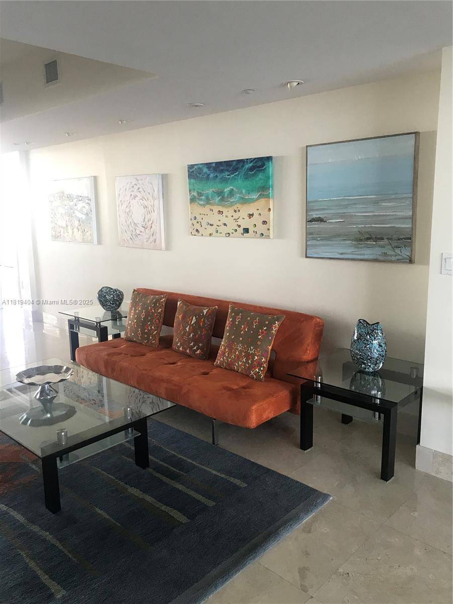 Miami Beach, FL 33139,400 Alton Rd #2504