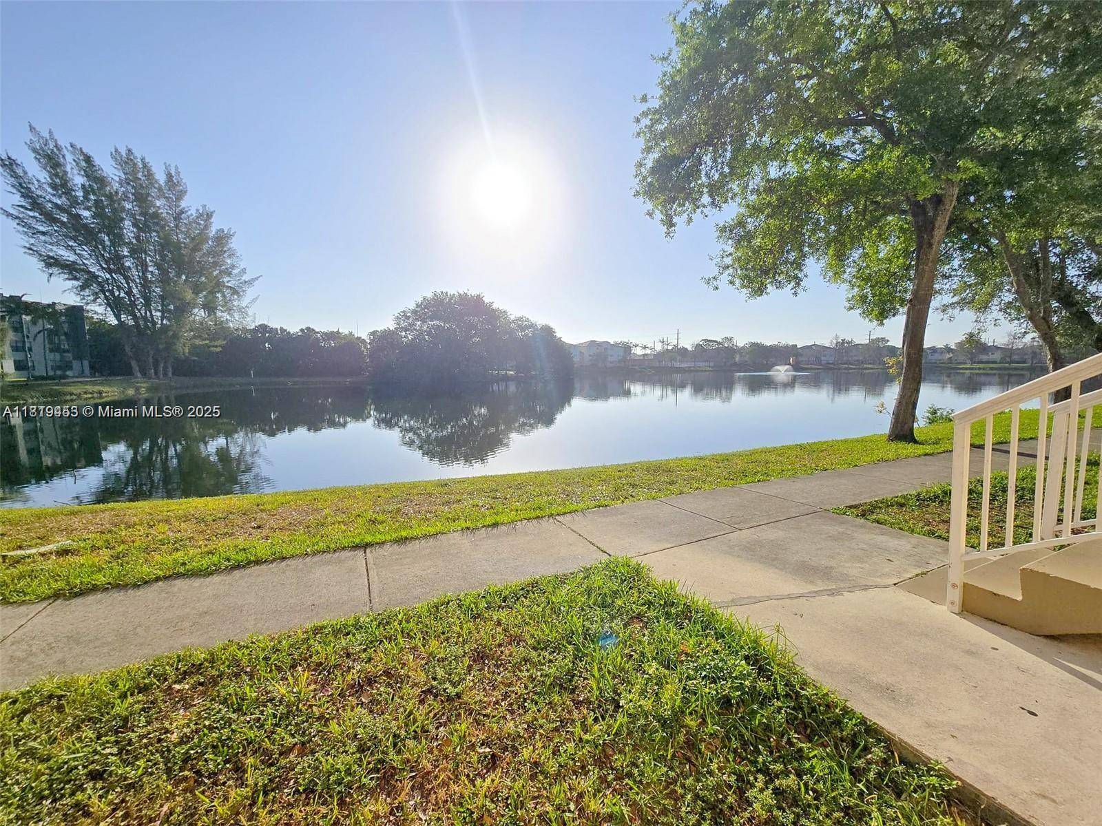Hollywood, FL 33021,3690 N 56th Ave #933
