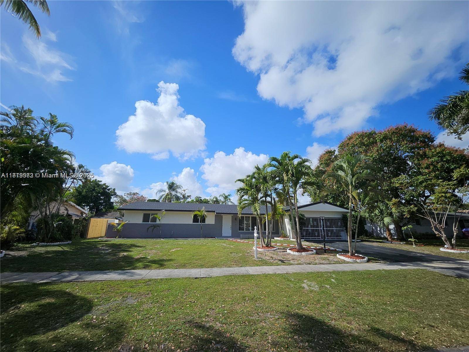Plantation, FL 33317,221 SW 53rd Ave