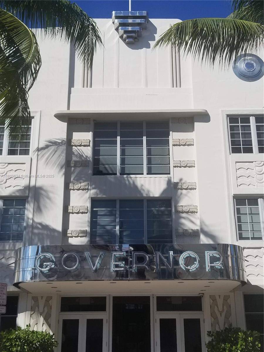 Miami Beach, FL 33139,435 21st St #201