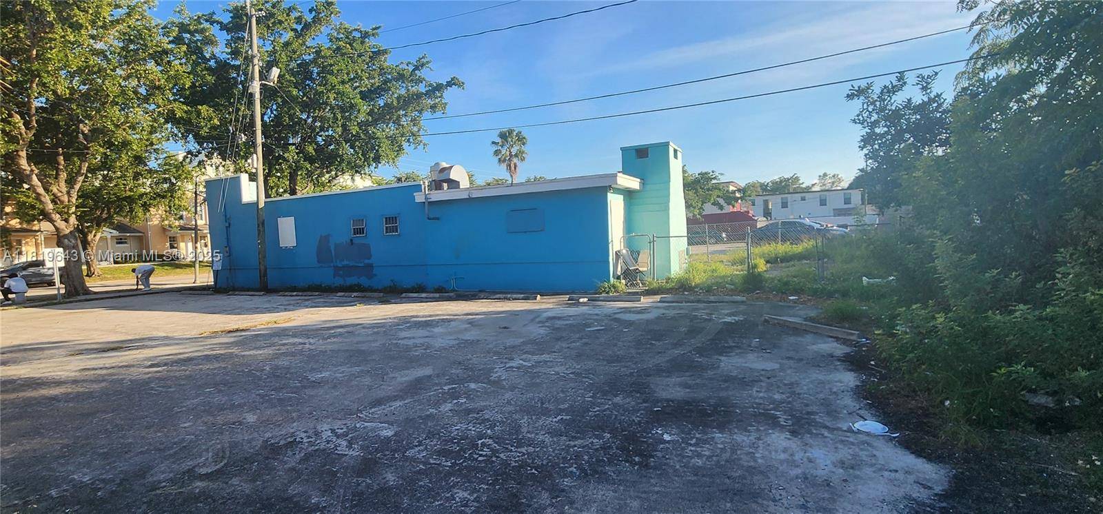 West Palm Beach, FL 33407,1881 N Tamarind Ave