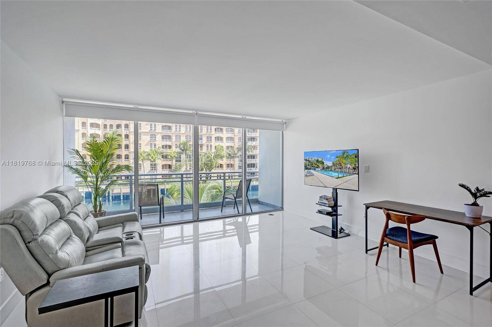 Aventura, FL 33180,2950 NE 188th Street #225