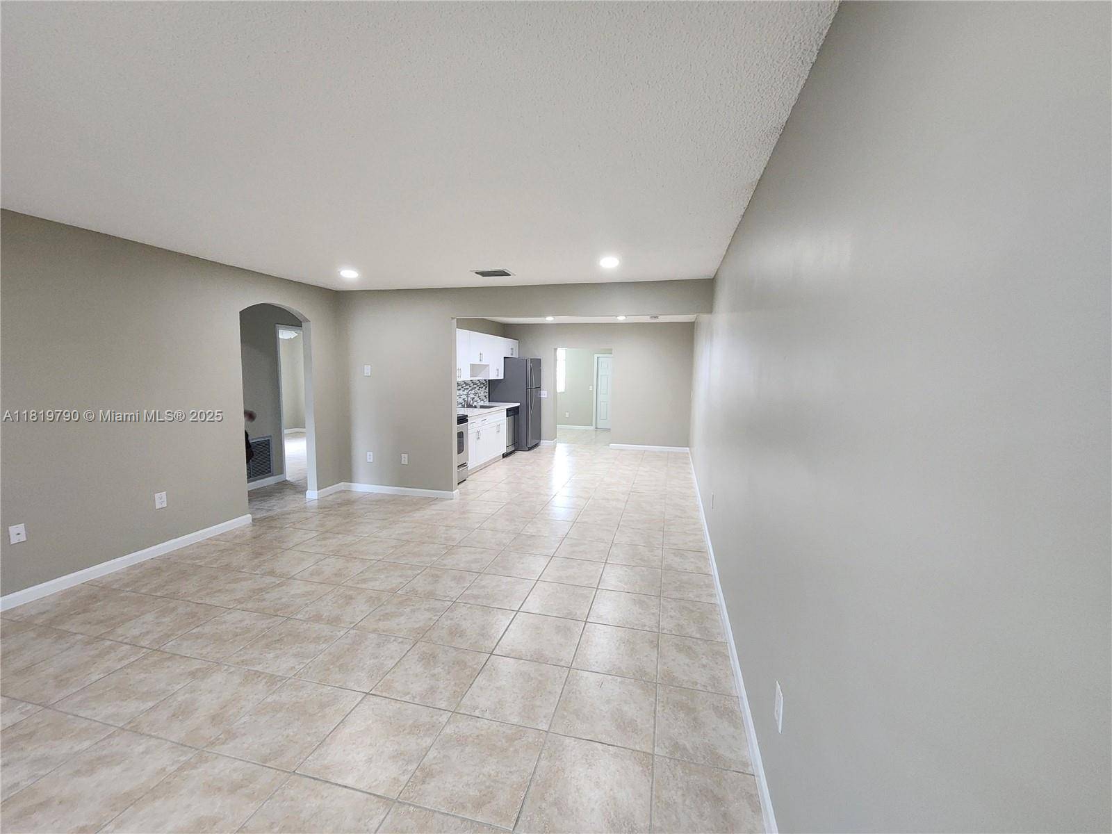 Miramar, FL 33025,1806 SW 97th Ave #2