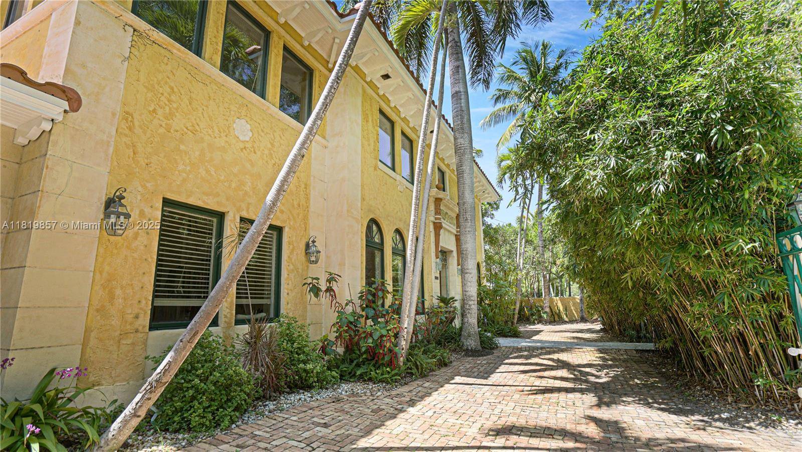 Miami Beach, FL 33140,2050 Alton Rd