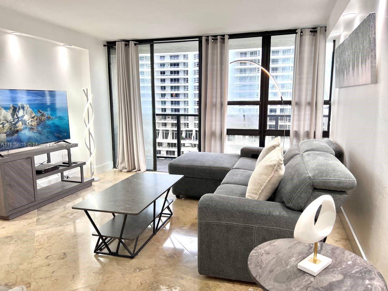 Miami, FL 33137,600 NE 36th St #1417