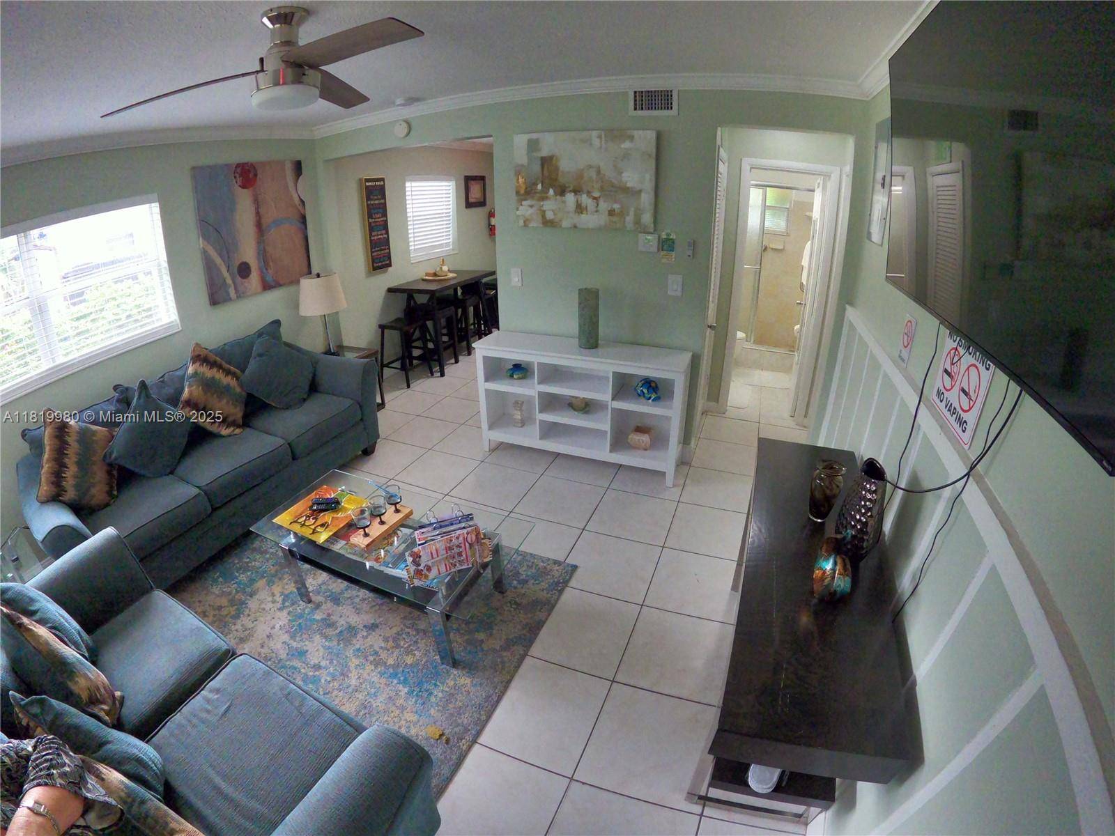 Hollywood, FL 33023,6101 Rodman St #3