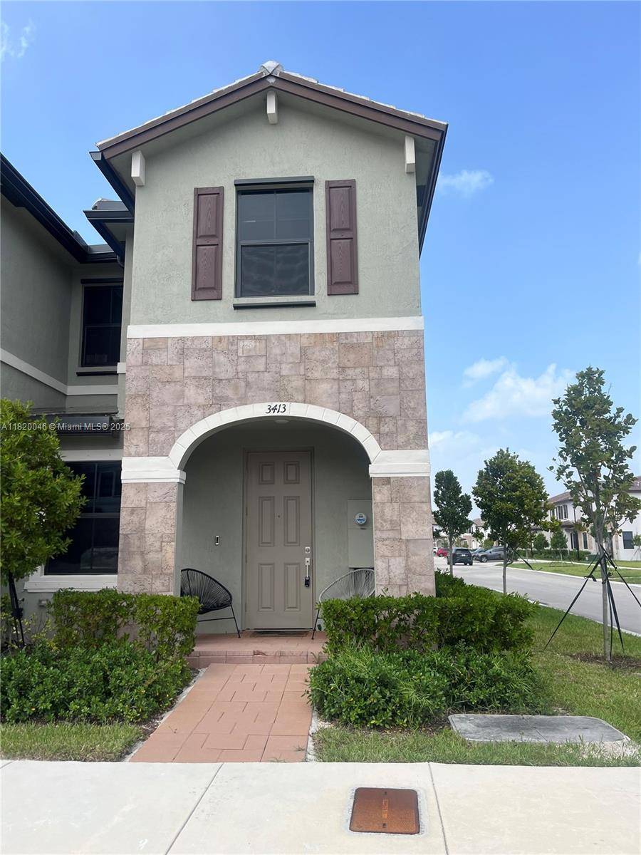 Hialeah, FL 33018,3413 W 113th St #3413