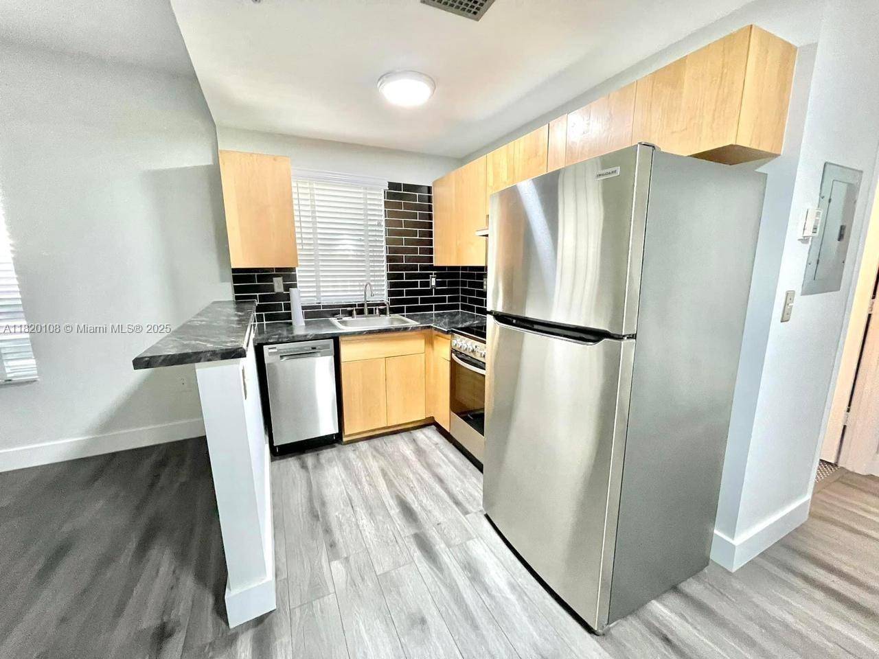 Miami Beach, FL 33139,1542 Drexel Ave #107