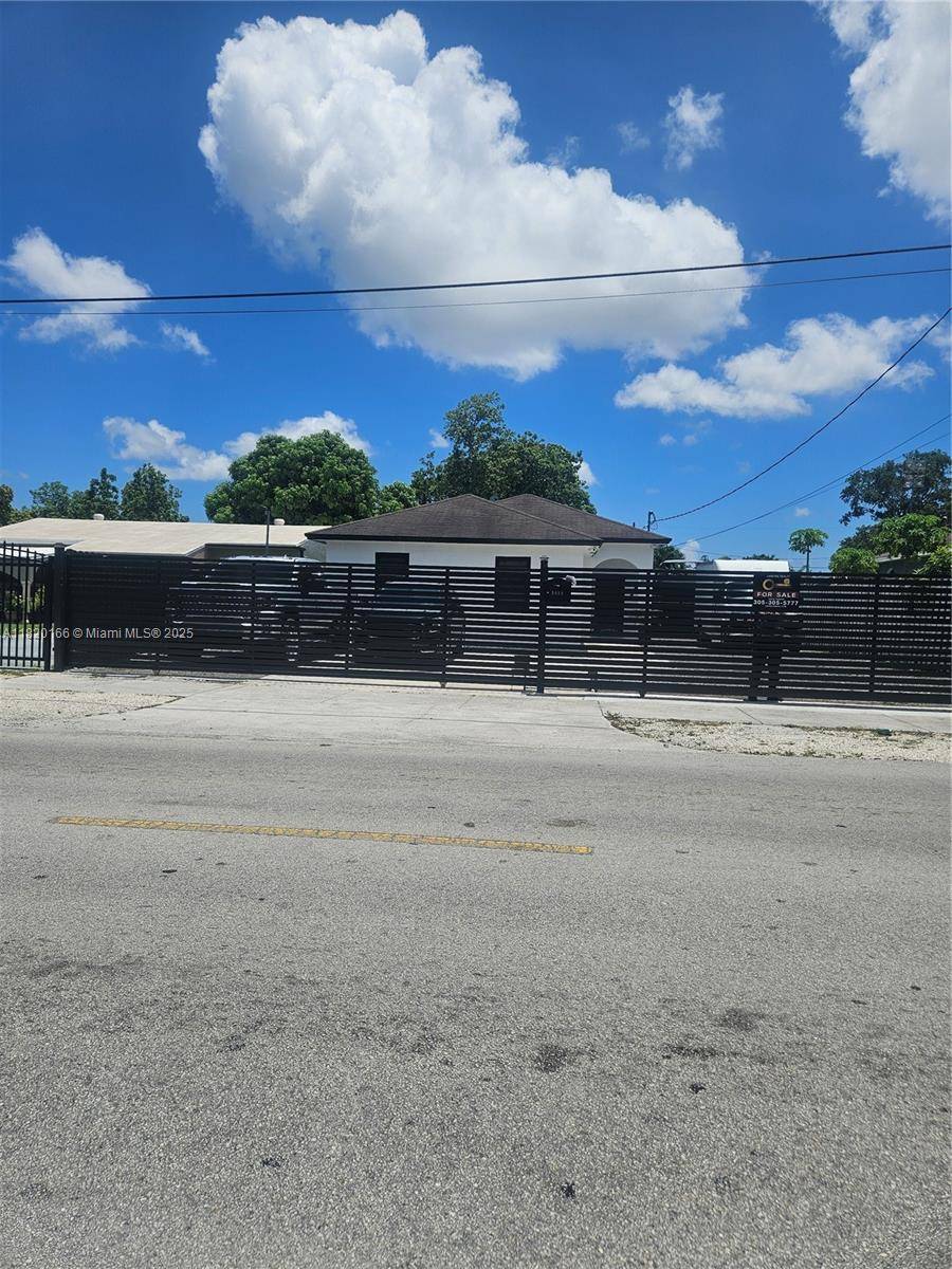 Miami, FL 33147,3022 NW 95th St